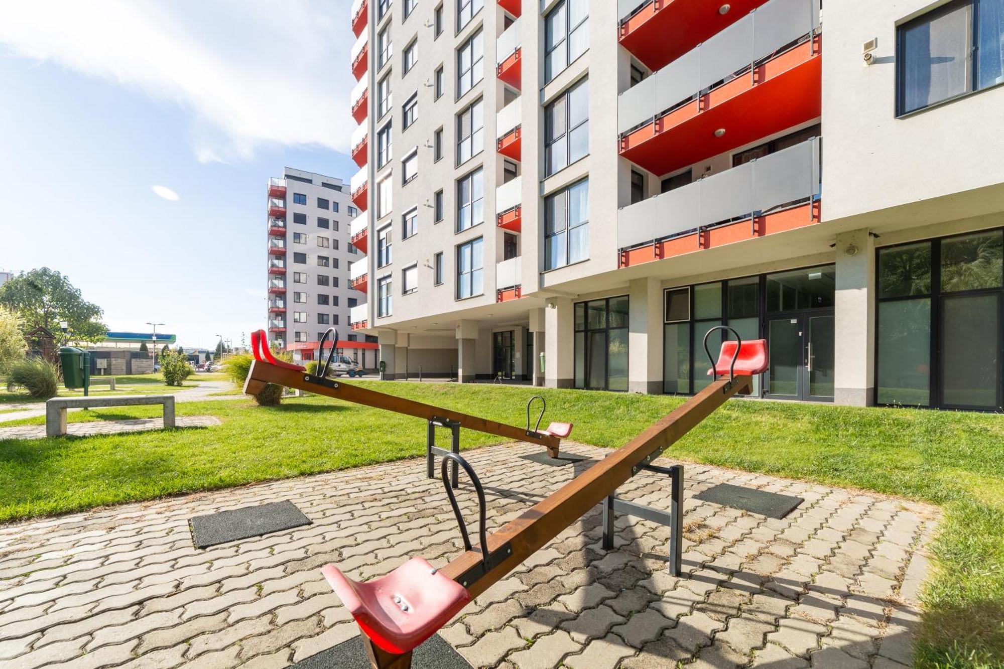ARI BLUE Apart în complexul Ared Kaufland Arad Exterior foto